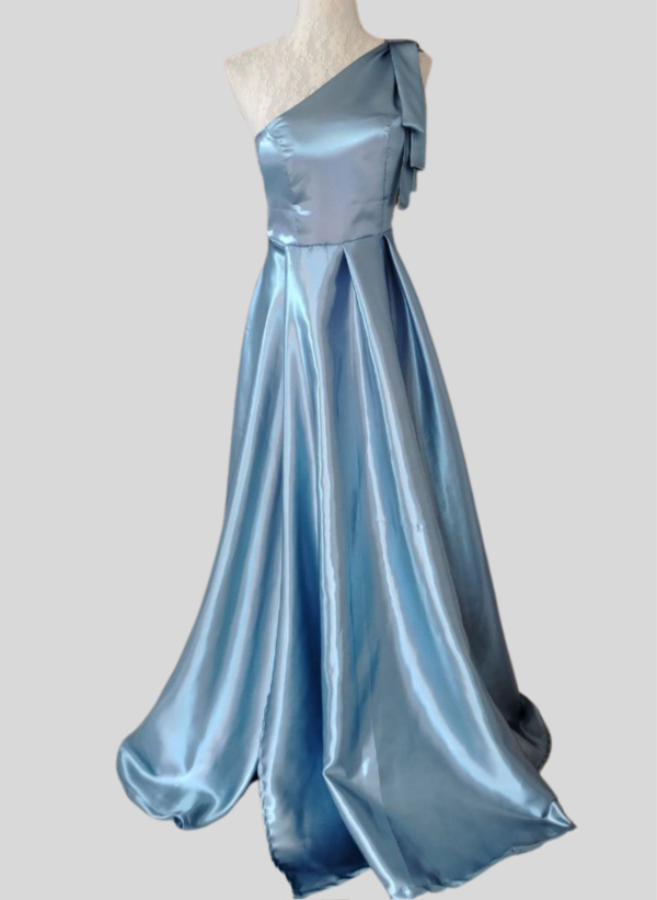 Dusty Blue (Bridesmaid)